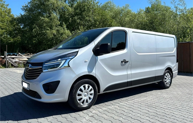 Opel Vivaro cena 58900 przebieg: 238100, rok produkcji 2018 z Kraków małe 379